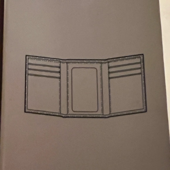 Justin Boots Leather Tri-Fold Wallet - Picture 3 of 4